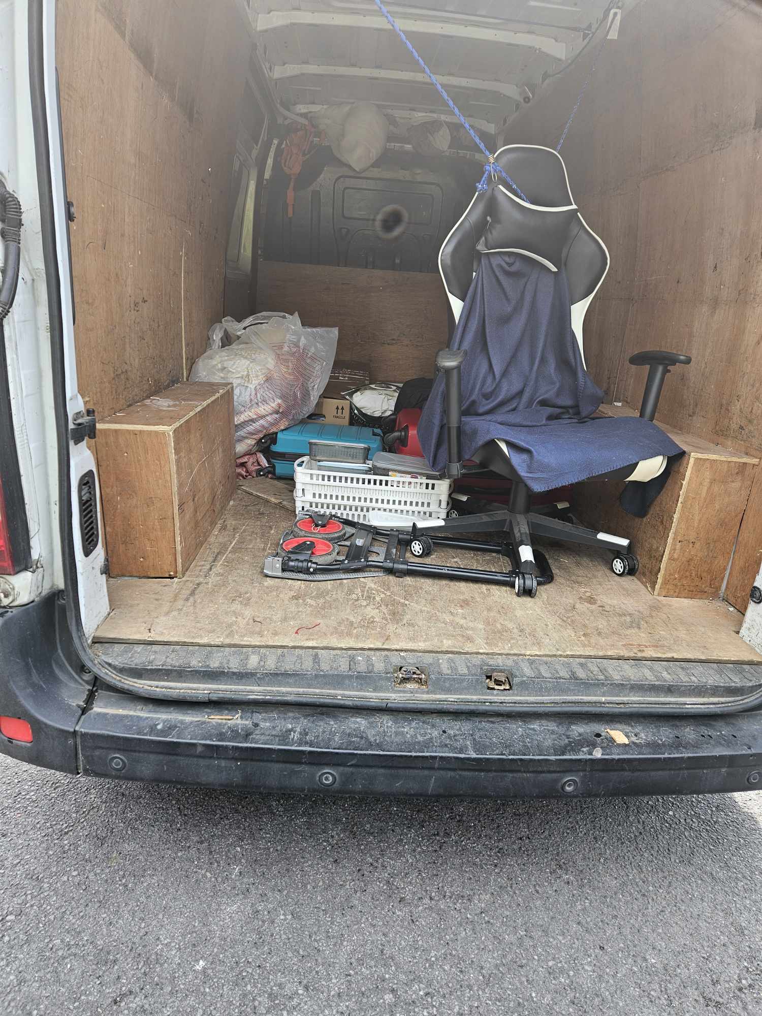 Moving company in Tullamore is transporting any type of goods in Ireland